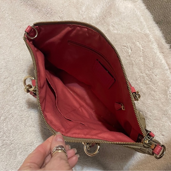 Coach purse - Picture 5 of 7